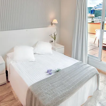 Turissa 2* Tossa de Mar