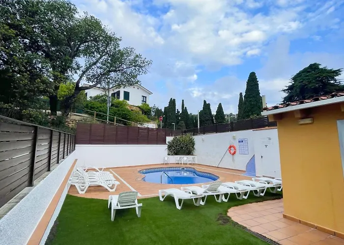 Turissa 2* Tossa de Mar