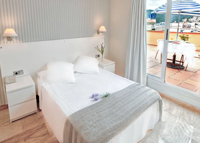 Turissa 2* Tossa de Mar